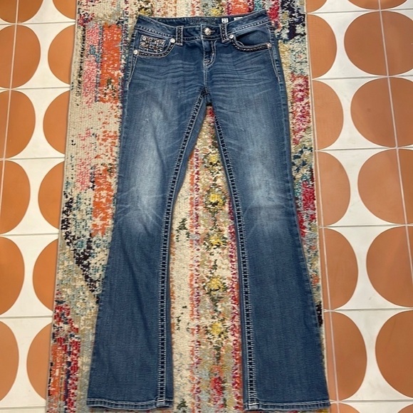 Miss Me Fleur De Lis Embroidered Y2K Low Rise Bootcut Jeans - Picture 6 of 16